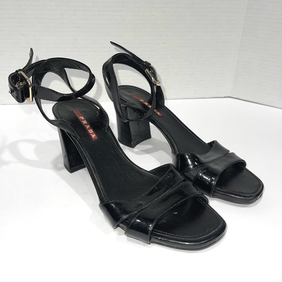 Vintage Y2K Prada Black Patent Leather Heels Size: 6 - Picture 1 of 6